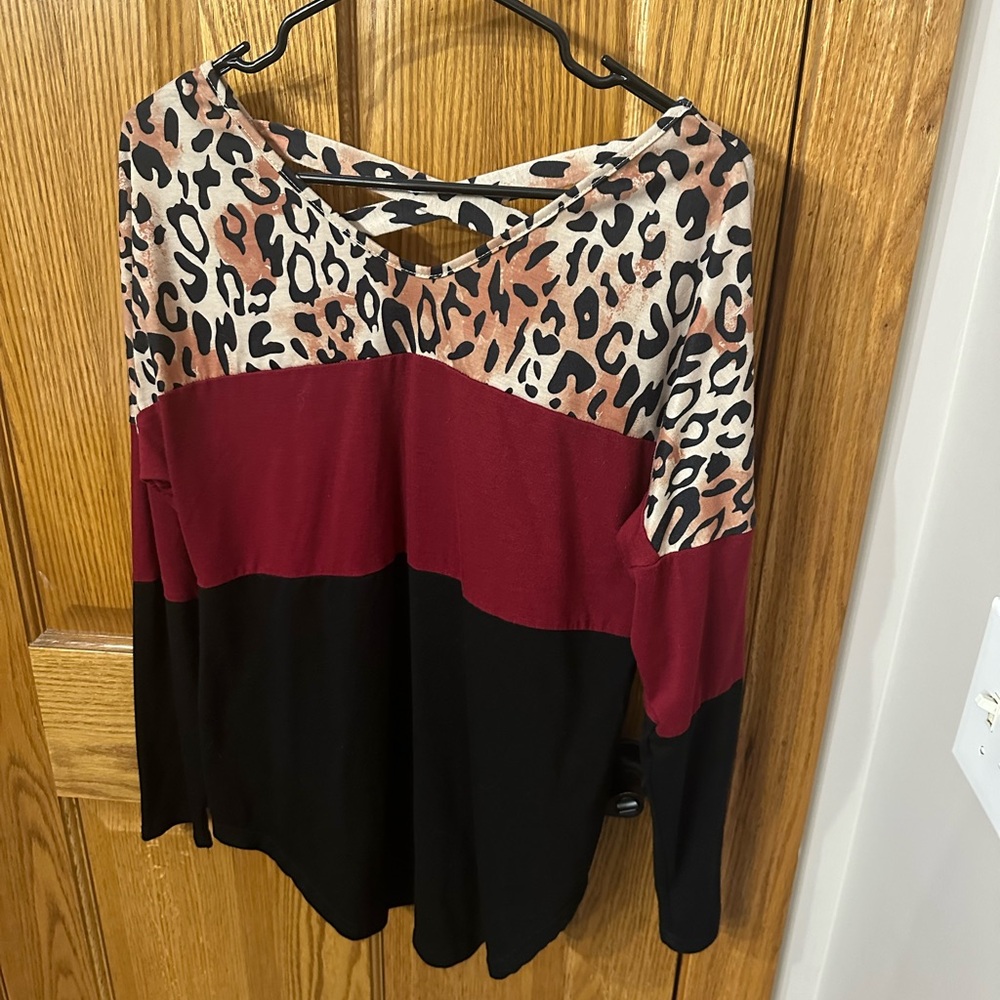 Women’s Small Cheetah Print Shirt